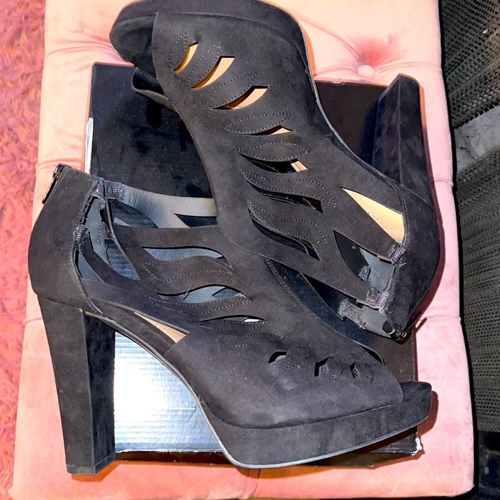 BLK caged peep toe 4.25inch platform heels